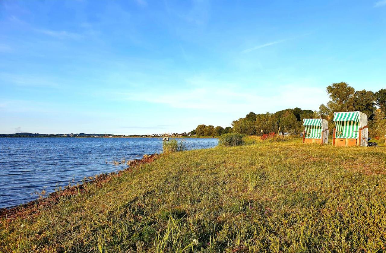 Villa Insel Landhaus Bernstein à Gager Extérieur photo